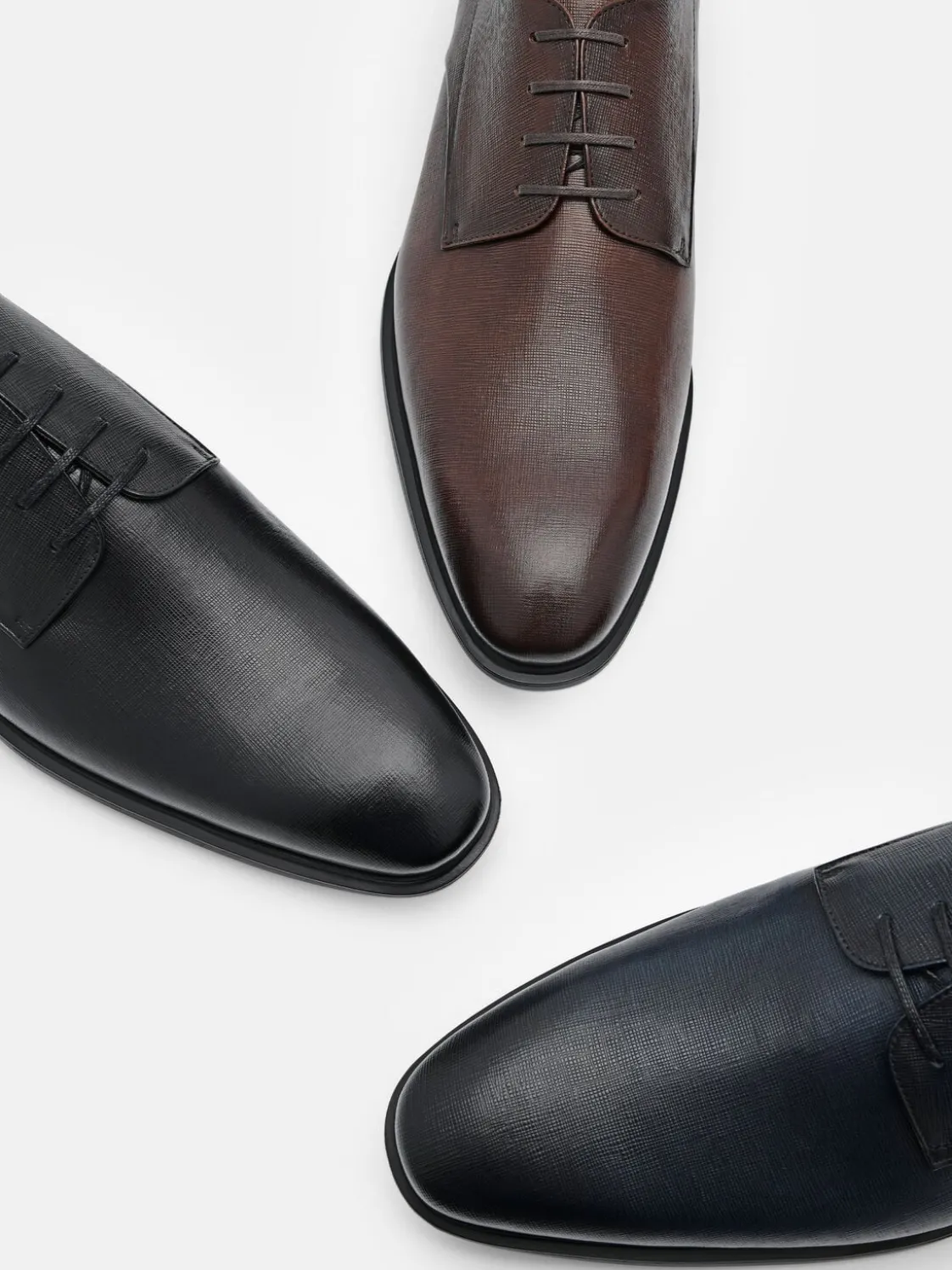 Altitude Lightweight Leather Derby Shoes - Black