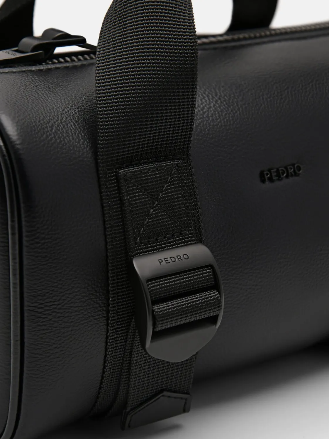 Dane Sling Bag - Black