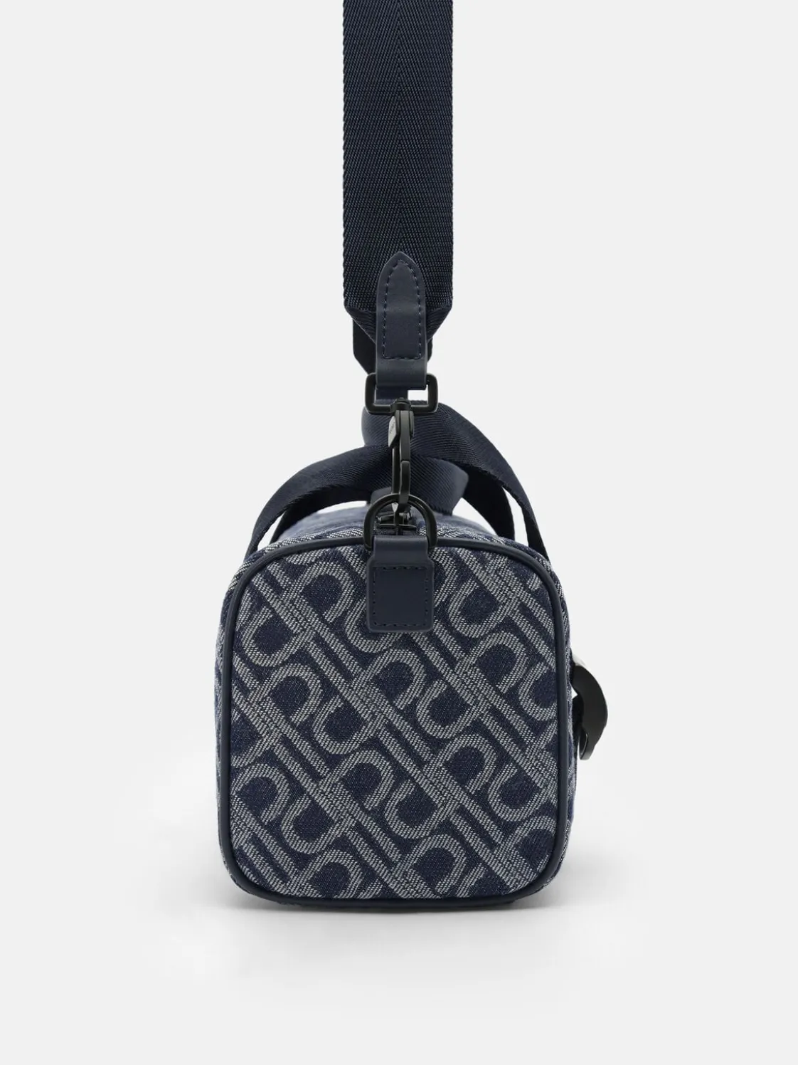Dane Sling Bag - Navy