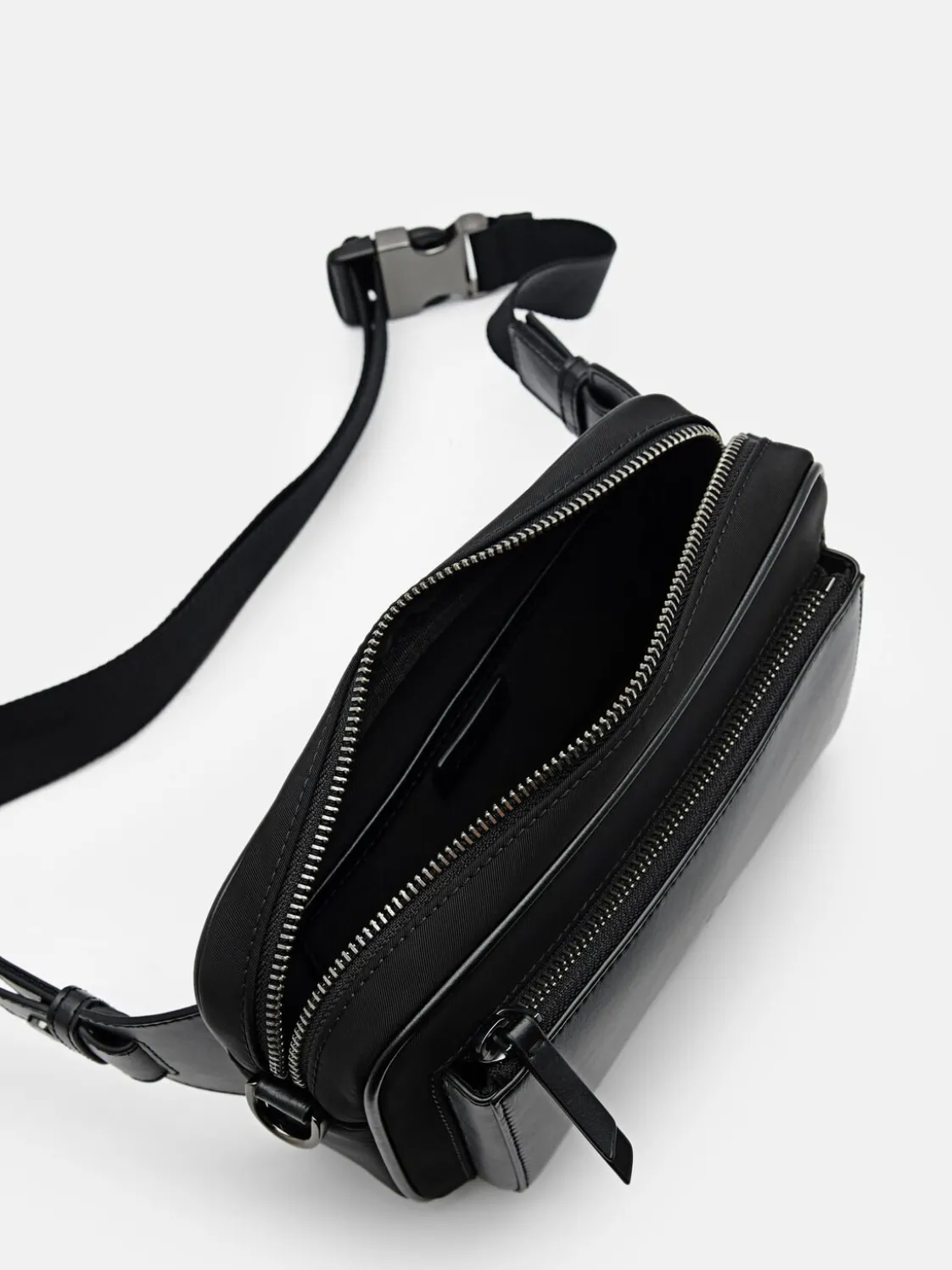 Evans Sling Pouch - Black
