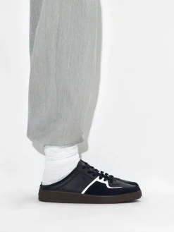 Fleet Slip-On Sneakers - Black