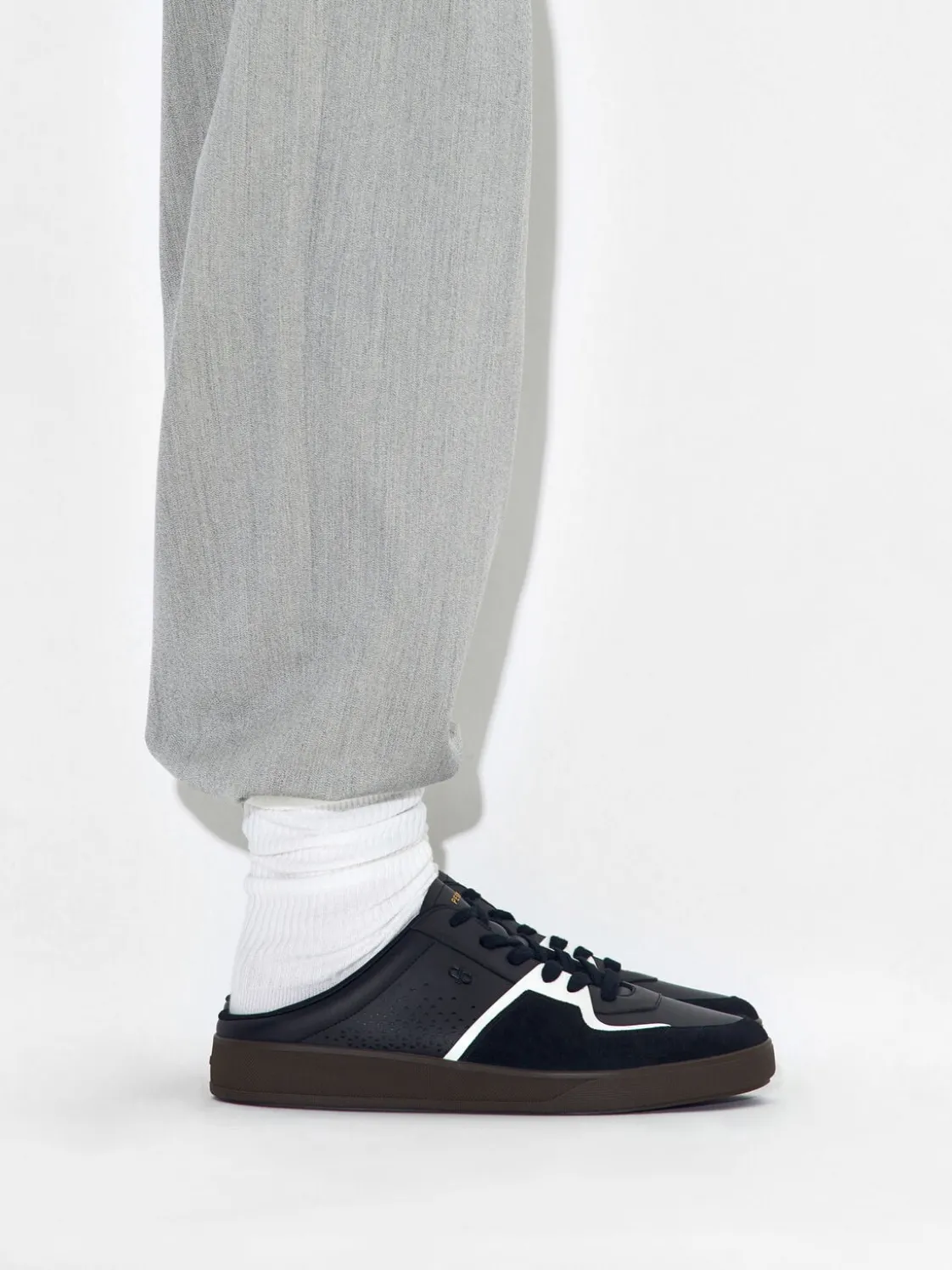 Fleet Slip-On Sneakers - Black