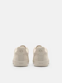 Fleet Suede Sneakers - Chalk