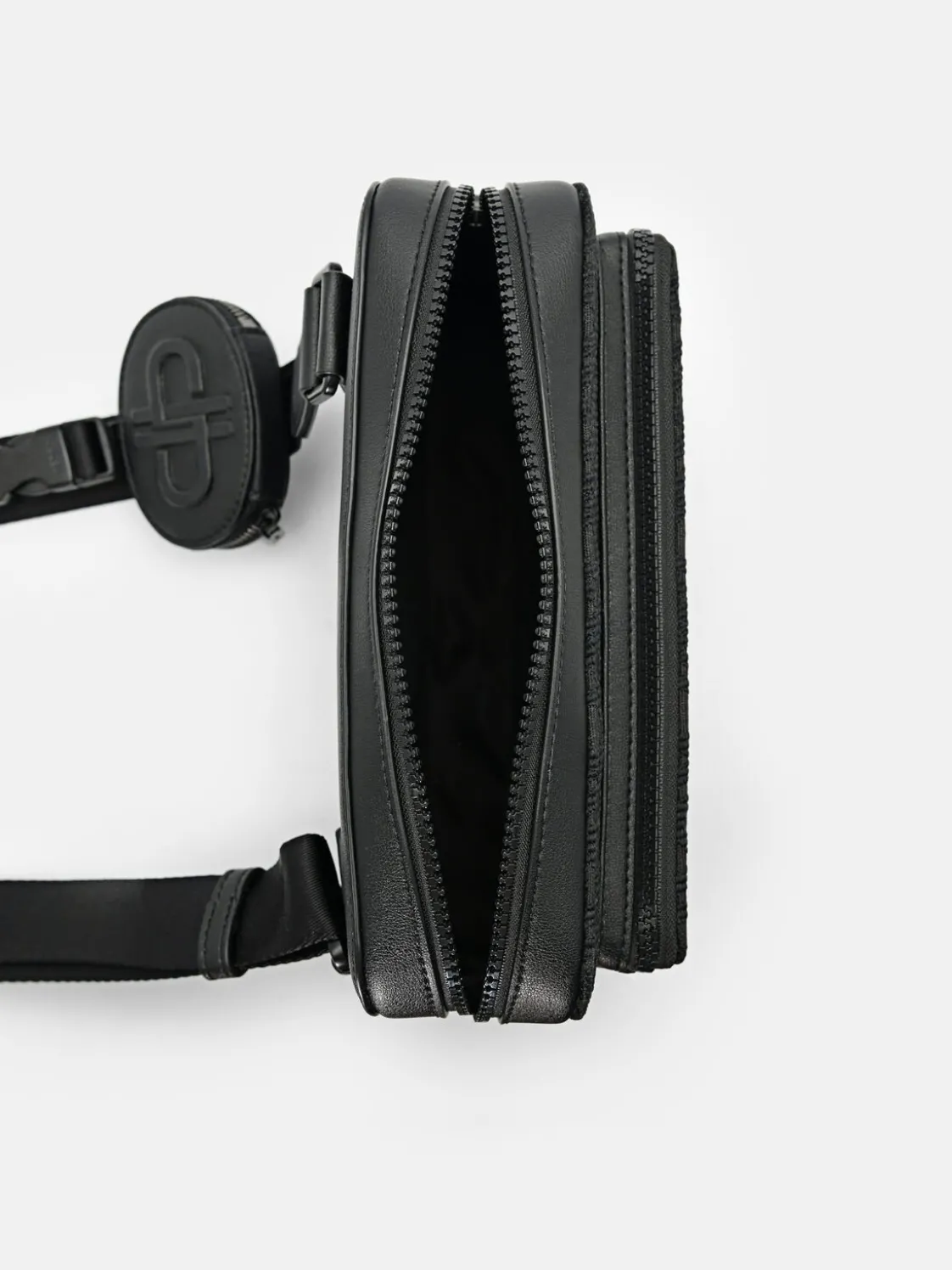 Flynn Crossbody Bag - Black2
