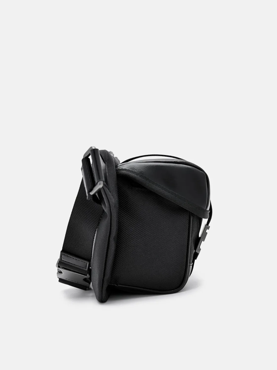 Hamilton Sling Pouch - Black
