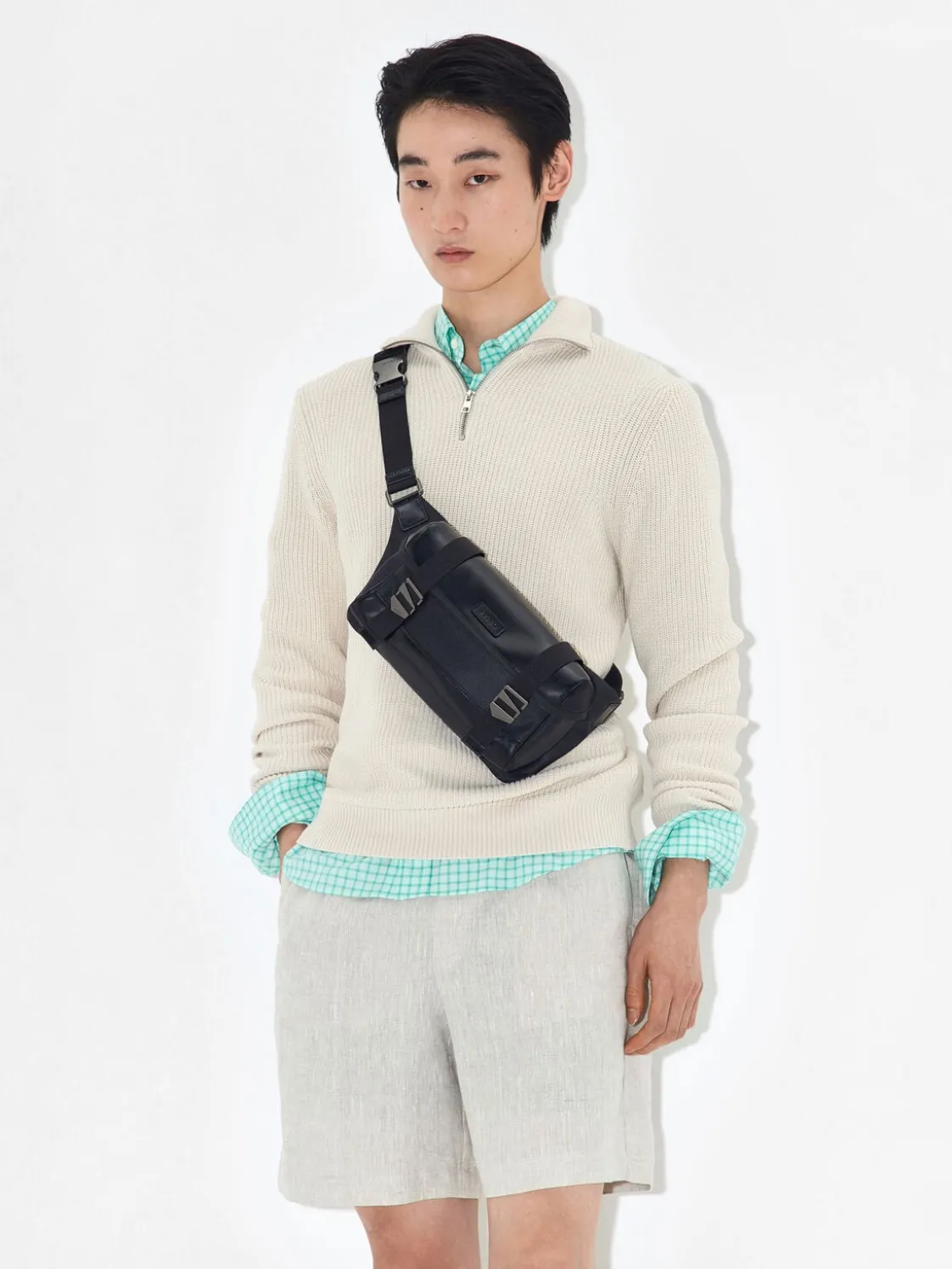 Hamilton Sling Pouch - Black