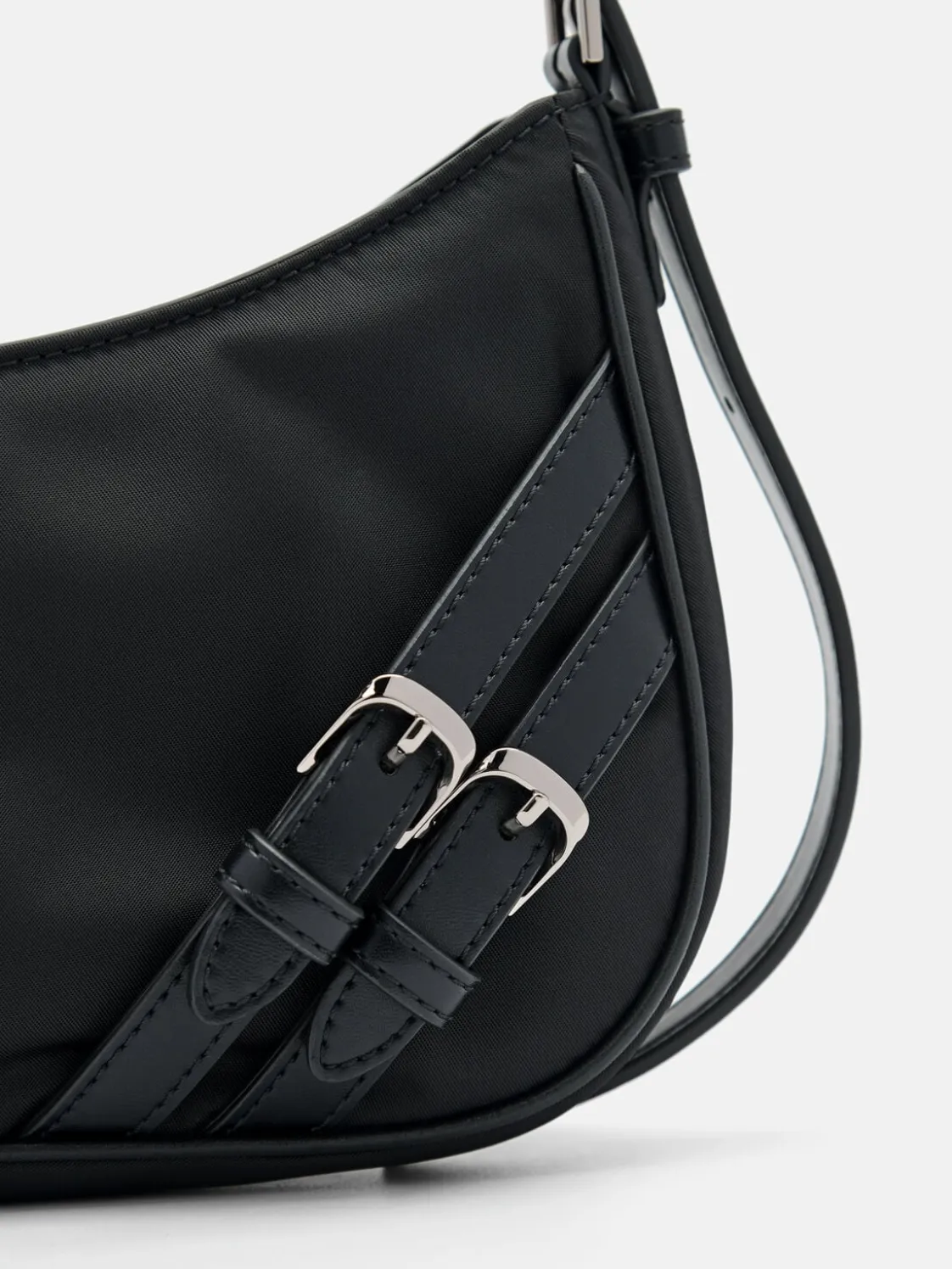 Helix Buckle Shoulder Bag - Black