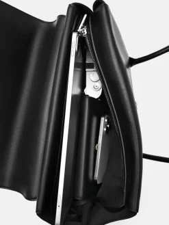 Hitch Handbag - Black