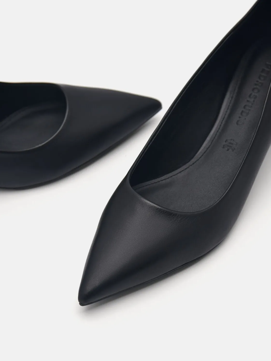 Ines Leather Pumps - Black