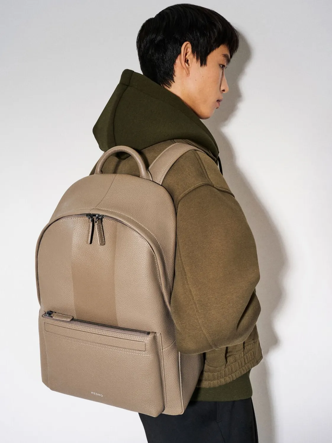 James Leather Backpack - Dark Taupe