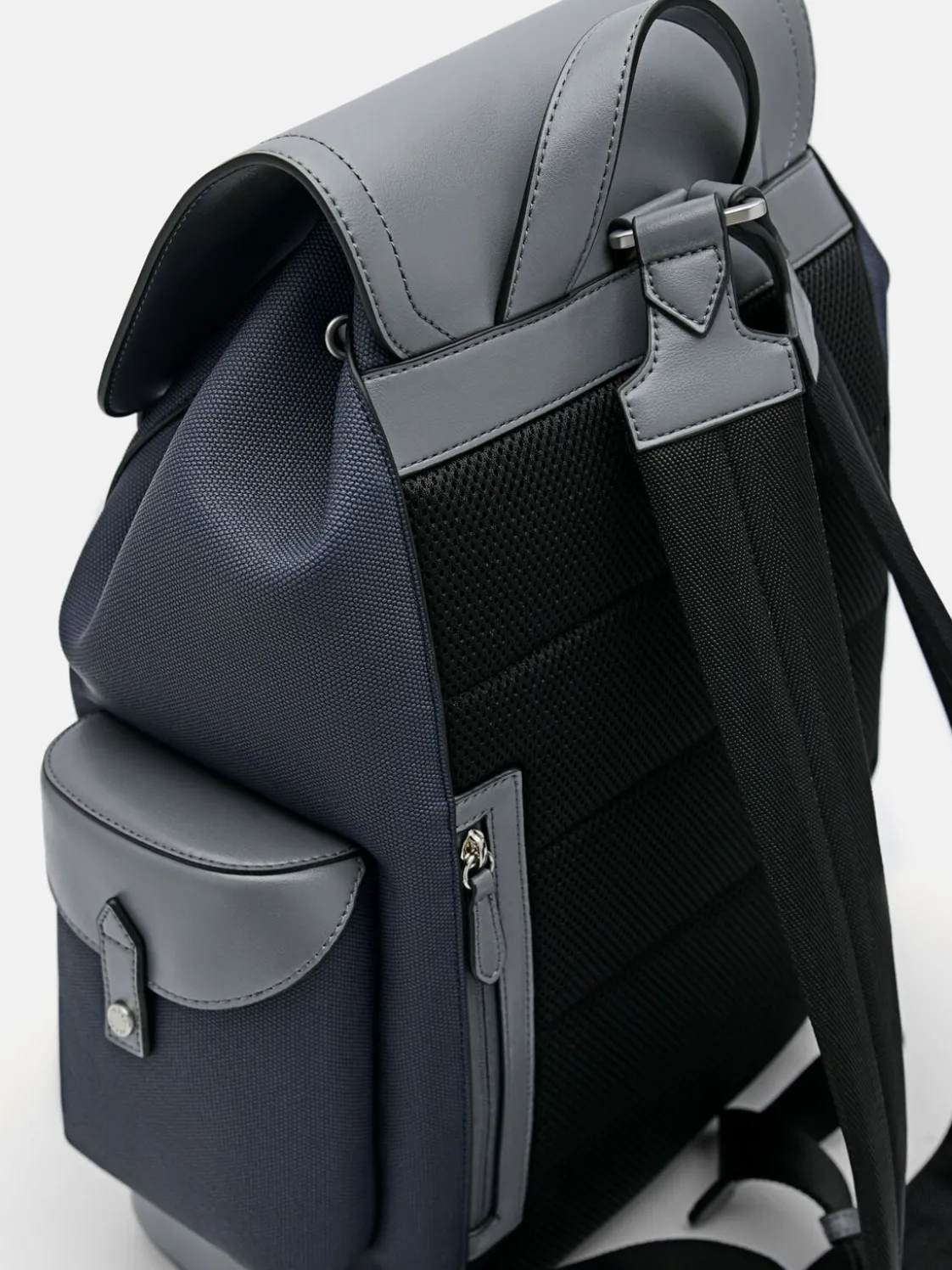 Jones Backpack - Navy