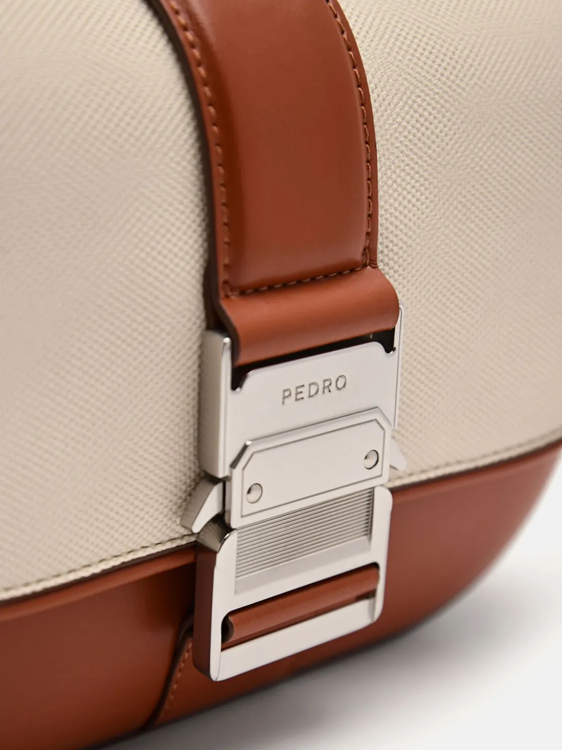 Kane Sling Bag - Cognac