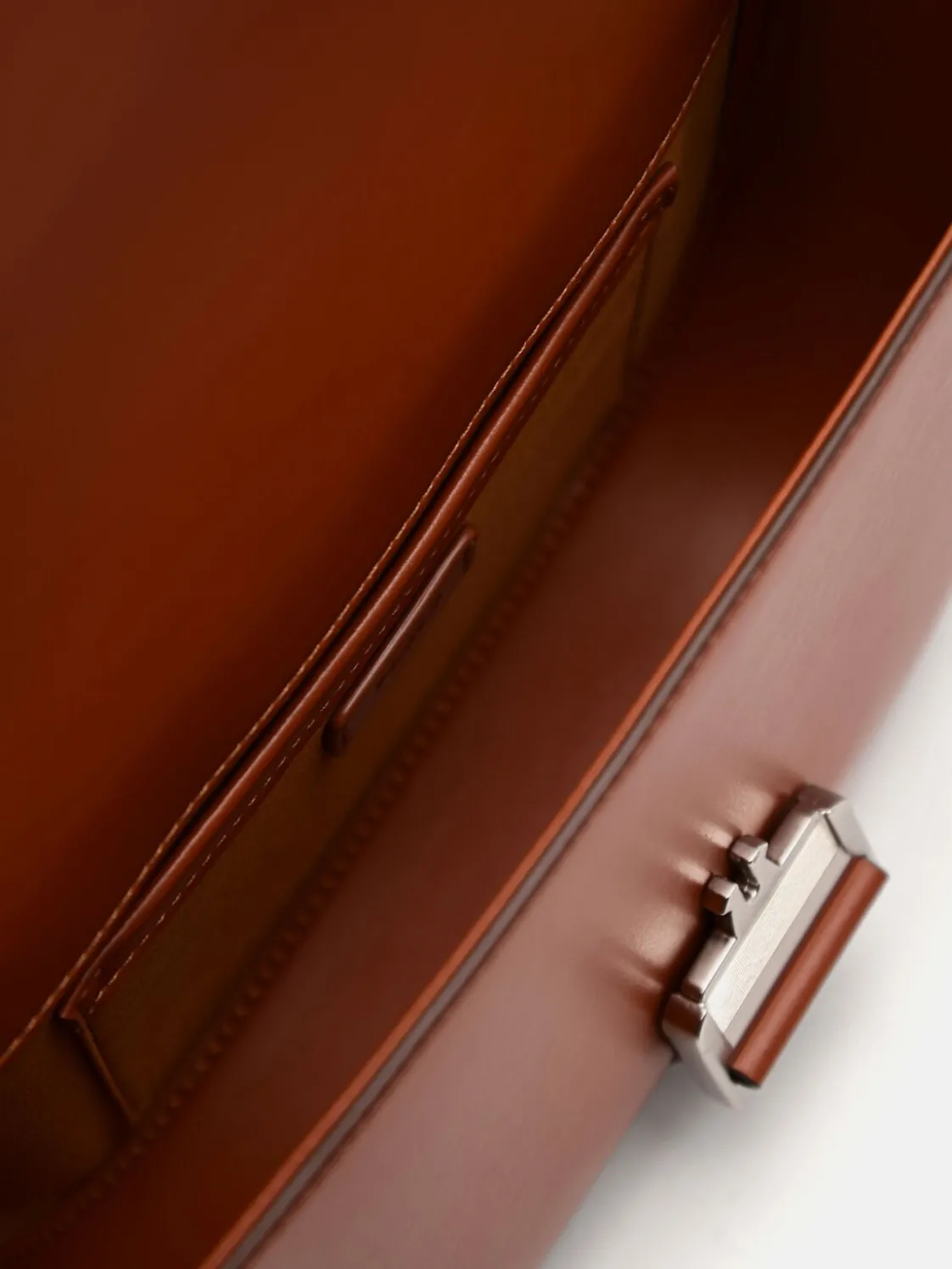 Kane Sling Bag - Cognac