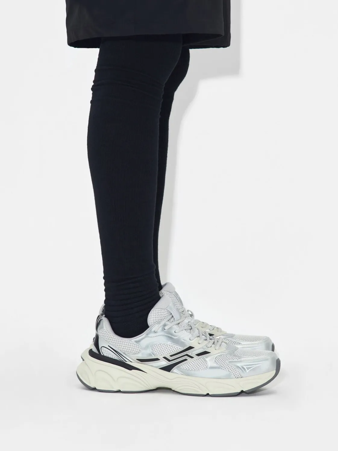 Novo Cyclone Sneakers - Silver