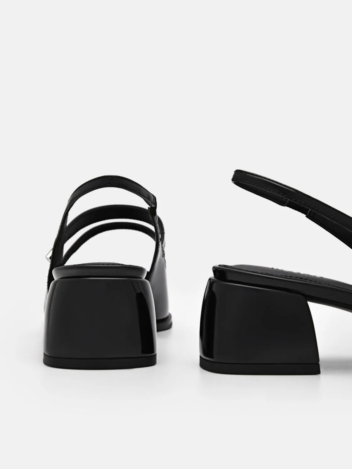 Tria Heel Pumps - Black