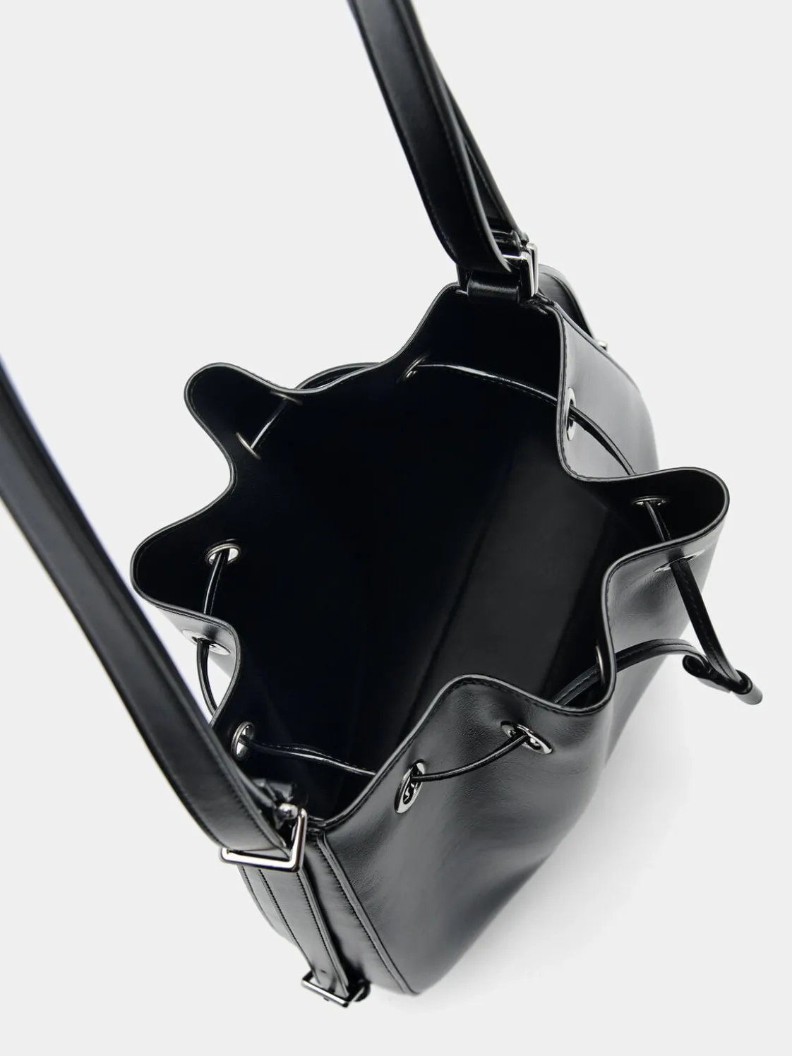 Wrinkled Drawstring Bucket Bag - Black